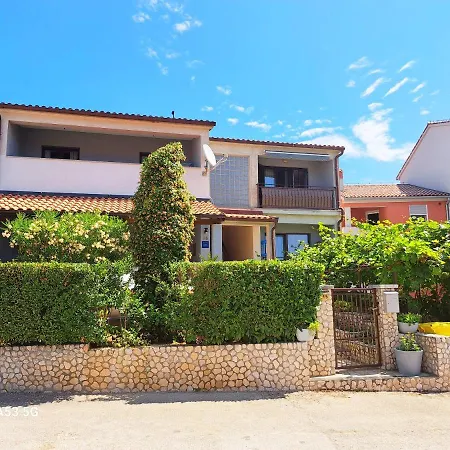 아파트 Aparments Orange & Blue *