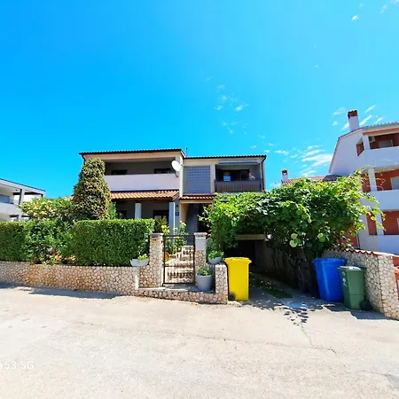 Apartman Aparments Orange & Blue *