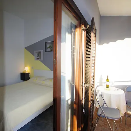 Апартаменты Aparments Orange & Blue
