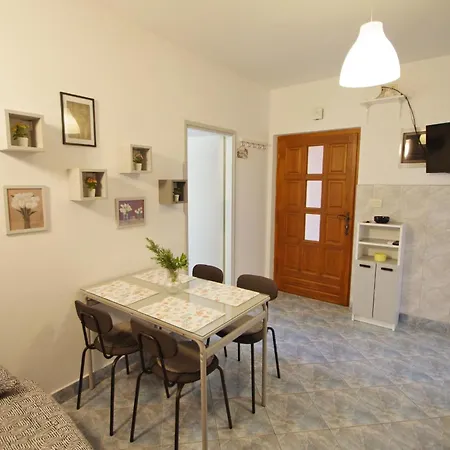 Апартаменты Aparments Orange & Blue *