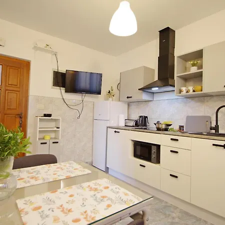 Aparments Orange & Blue *