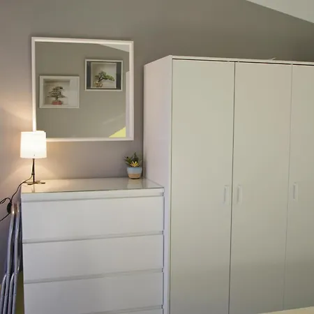 아파트 Aparments Orange & Blue *